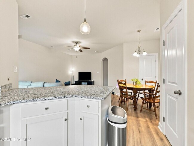Building Photo - 227 Crab Claw Spit Ln