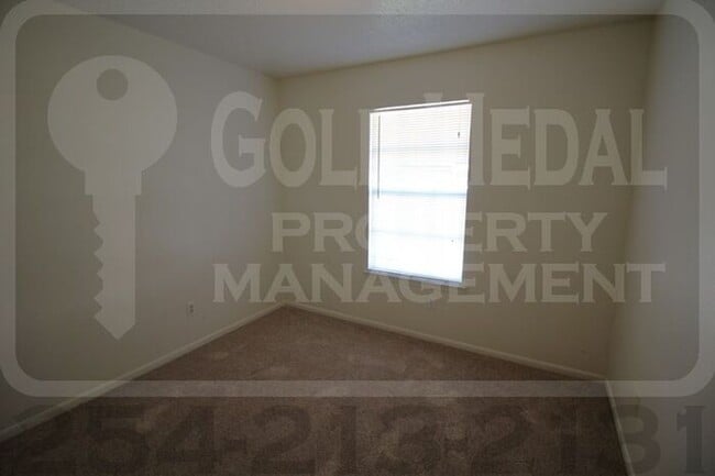 Building Photo - 1803 Cedarhill Dr