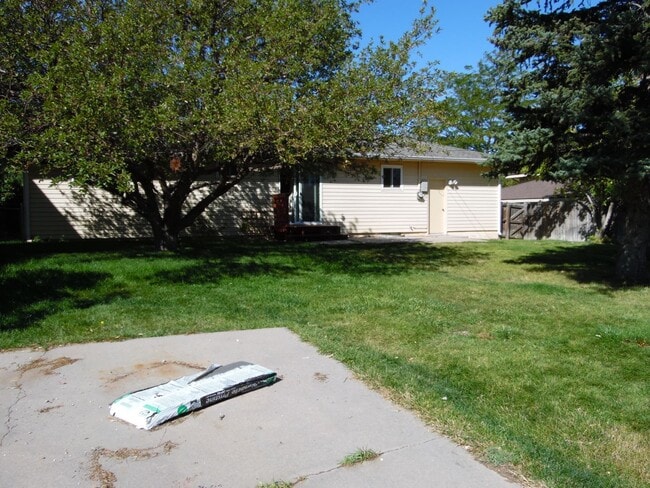 Building Photo - 7001 Windsor Blvd