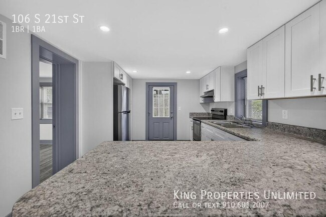 Building Photo - 106 S 21st St