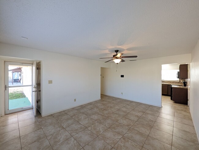 Building Photo - Updated, All Electric, Three Bedroom with ...