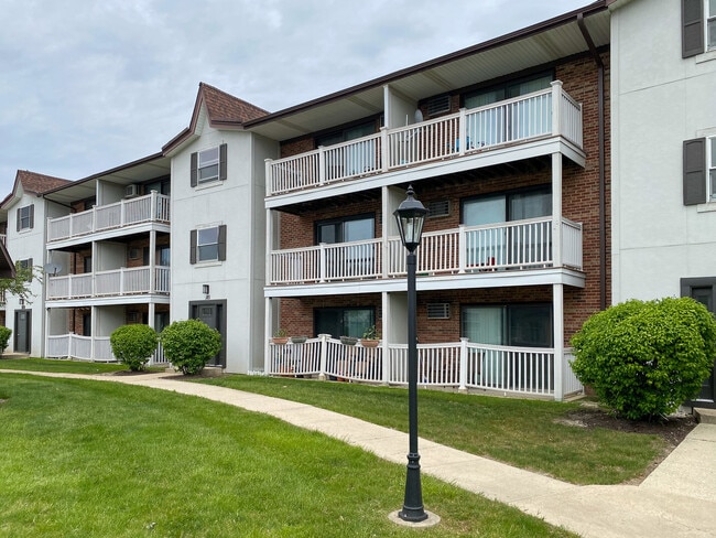 Building Photo - 185 S Gregory St