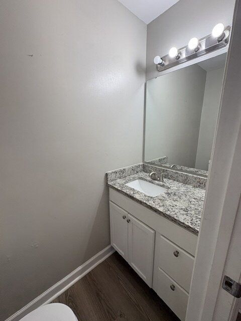 Building Photo - 2502 Bluff View Ct