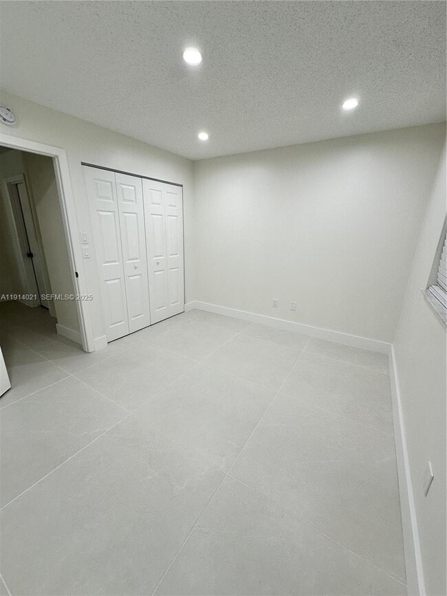 Building Photo - 5151 SW 121st Terrace