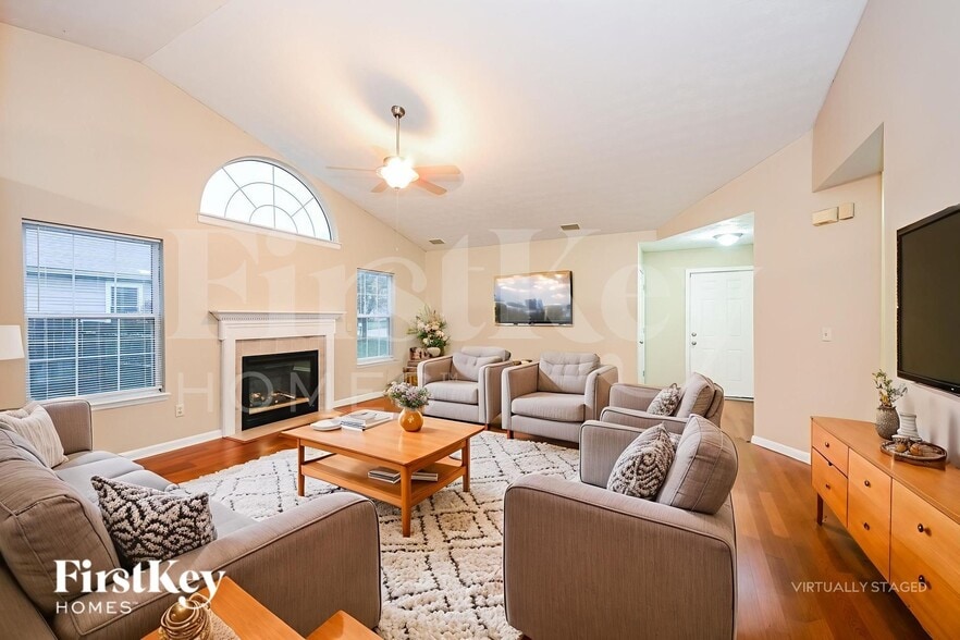 Building Photo - 3 Bobwhite Ct