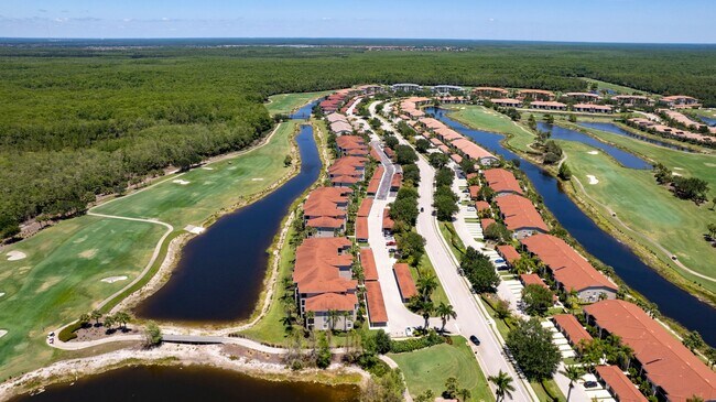 Building Photo - ** HERITAGE BAY ** 2 BED / 2 BATH - CONDO ...