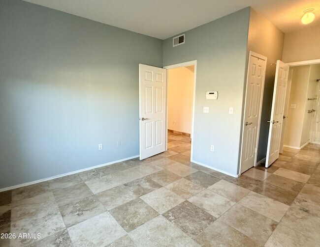 Building Photo - 5335 E Shea Blvd