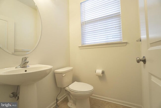 Building Photo - 425 Williamson Ct