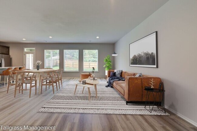 Building Photo - 3/2.5/2 Home in Historic Neighborhood | MO...