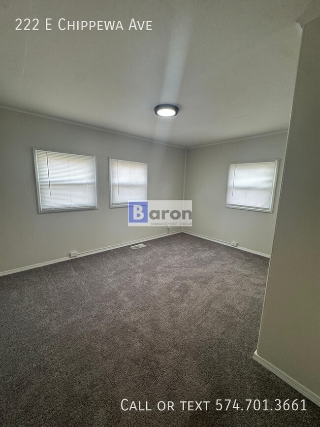 Building Photo - 222 E Chippewa Ave