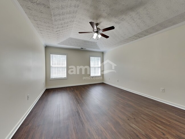 Building Photo - 2347 Swan Lake Dr SW