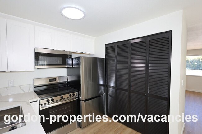 Building Photo - SE Tolbert St - Newly renovated Clackamas 2 bedroom unit