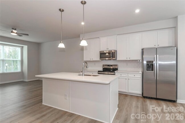 Building Photo - 5038 Springarn Ct