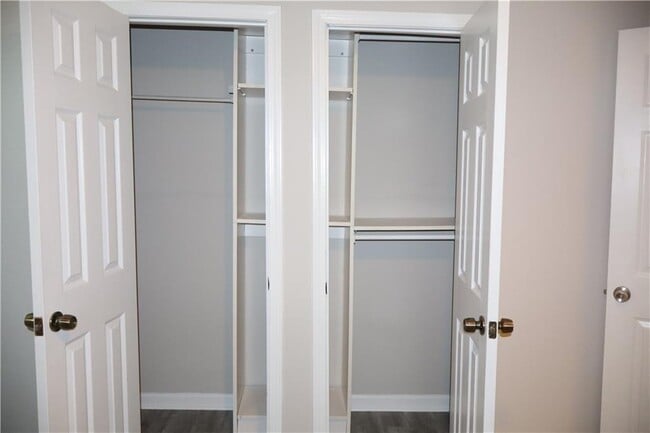 Building Photo - 308 Mill Pond Ct SE
