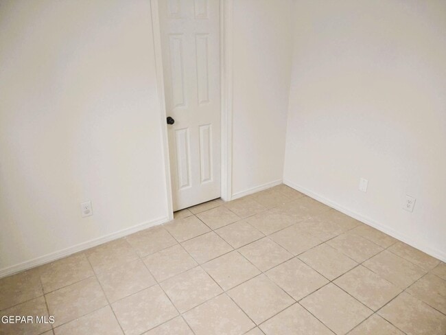 Building Photo - 9488 Landry McKee Ln