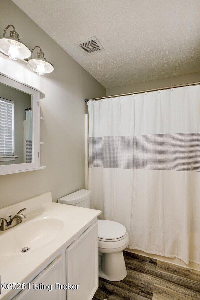 Building Photo - 8713 Hickory Falls Ln