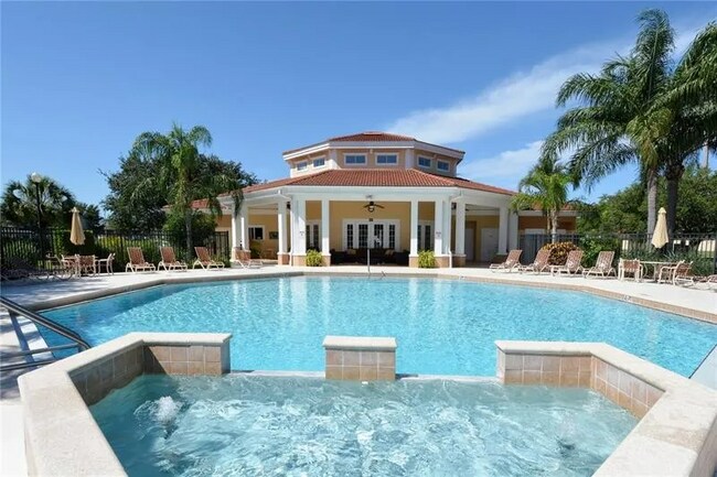 Building Photo - 1040 Villagio Cir