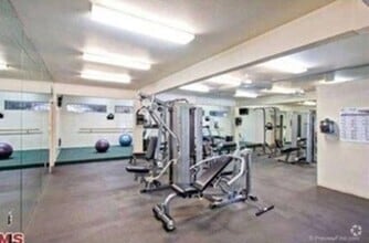 Building Photo - 2 bedroom and 2 bathroom condo in Mission ...