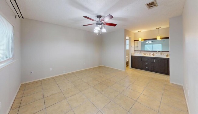 Building Photo - 4838 Ingleside Ct