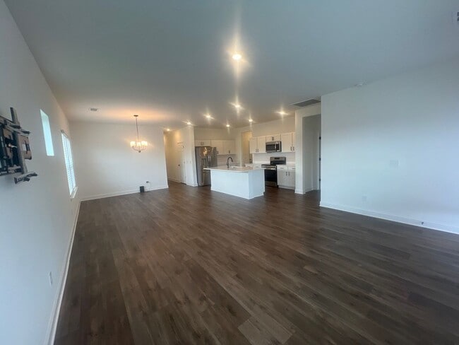 Building Photo - 312 Traywick Pl