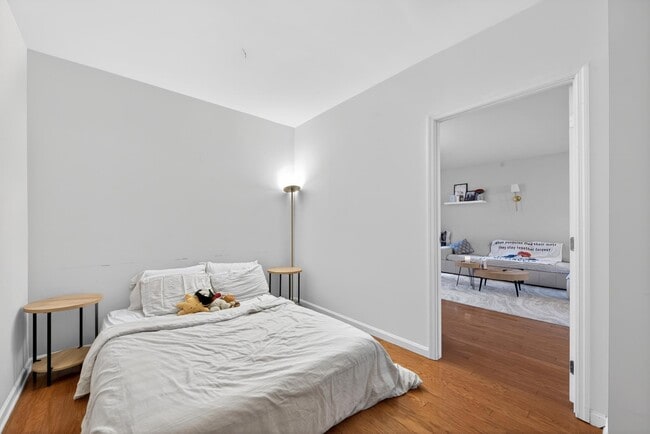 Building Photo - 700 Grove St