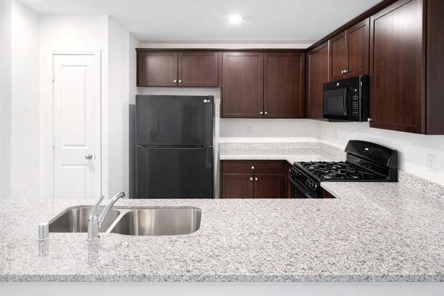 Building Photo - 6099 Determine Ln