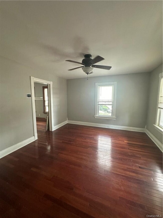 Building Photo - 20 Van Buren St