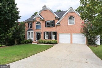 Building Photo - 3119 Swallow Dr NE