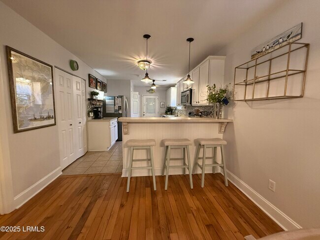 Building Photo - 2717 Oaklawn Ave