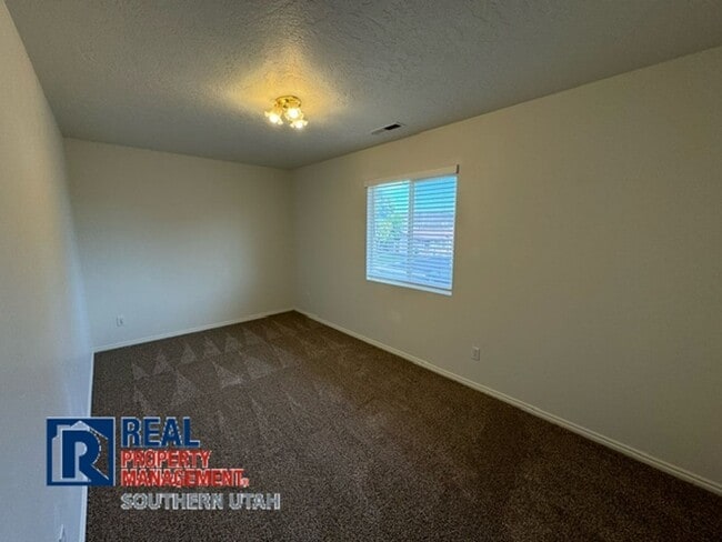 Building Photo - 1836 W 950 N