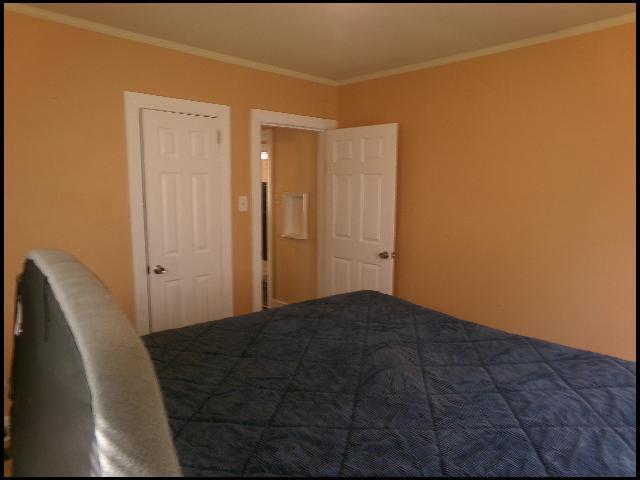 Building Photo - 920 S Elm St