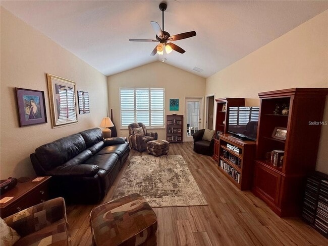 Building Photo - 11122 SW 73rd Ct