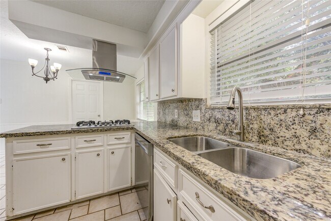 Building Photo - 8107 Durklyn Ln