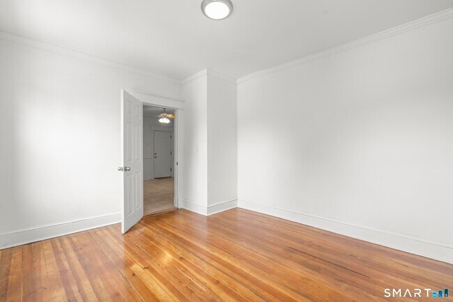 Building Photo - 132 Bunker Hill Ave