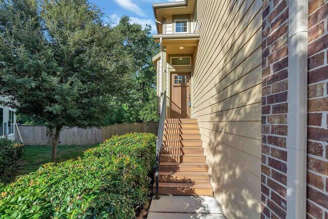 Building Photo - 222 Cheswood Forest Dr