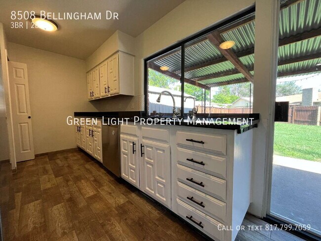 Building Photo - 8508 Bellingham Dr