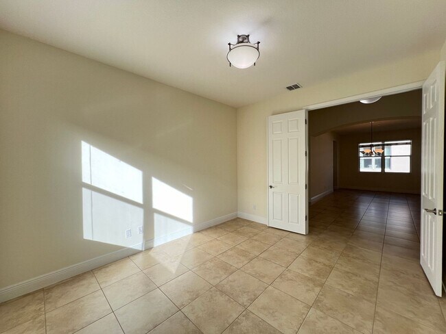 Building Photo - Luxury Living in a Gated Community – Modern 2-Bed Home with Premium Amenities!