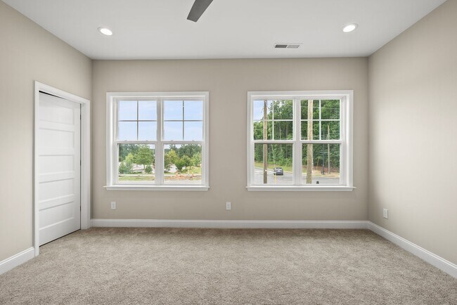 Building Photo - 7996 Humie Olive Rd