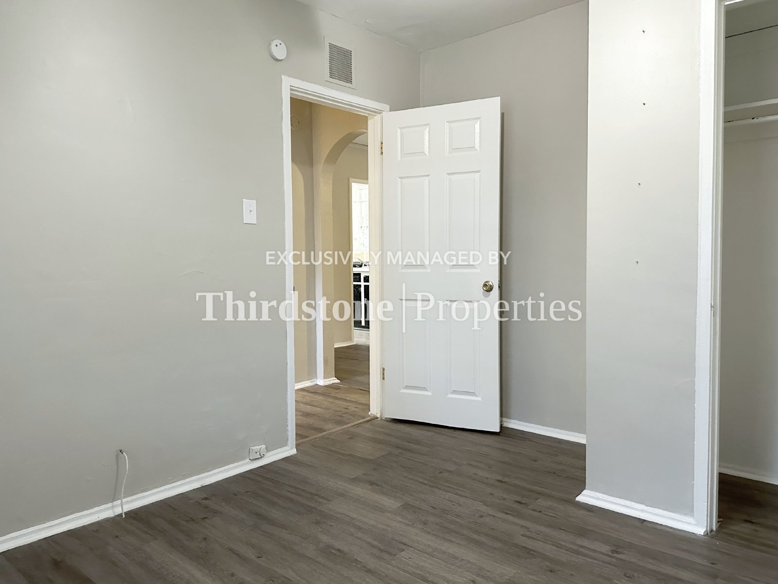 Building Photo - 435 Springfield Ct N