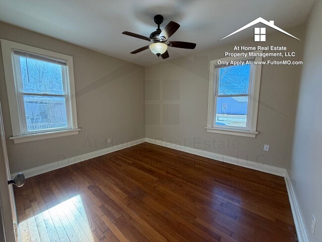 Building Photo - 707 Hollyhock Dr