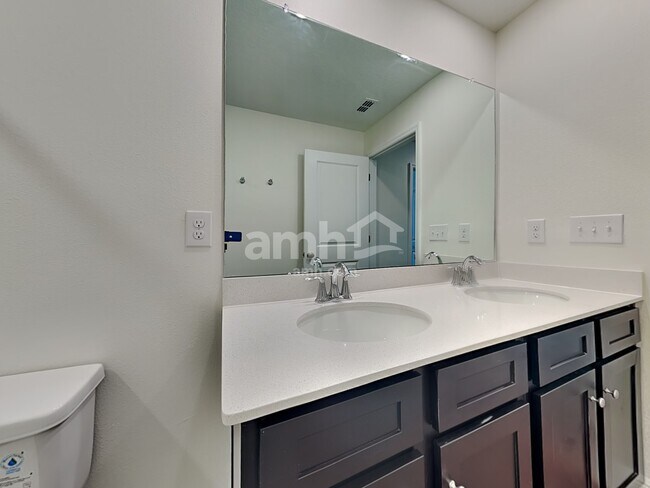 Building Photo - 27446 St Andrews Avenue