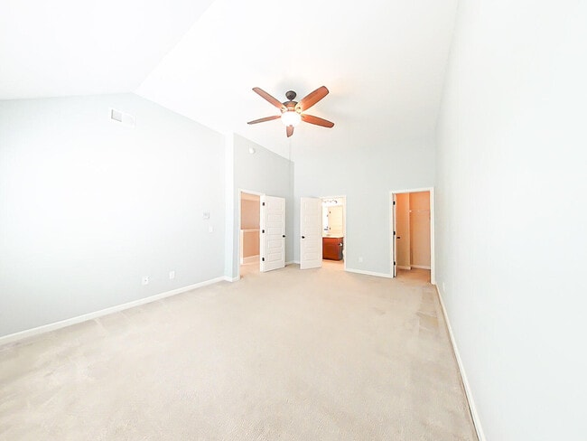 Building Photo - 2476 Sunflower Dr