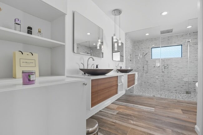 Building Photo - 6518 Kury Ln