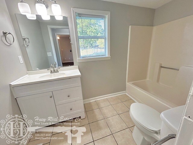 Bathroom 1 - 406 W Clay St