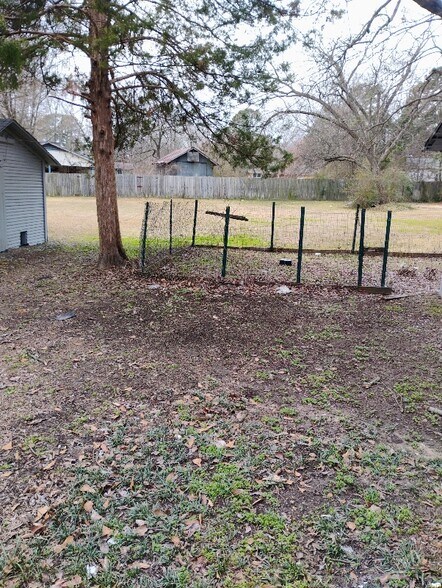 Building Photo - 524 S Kenwood Rd