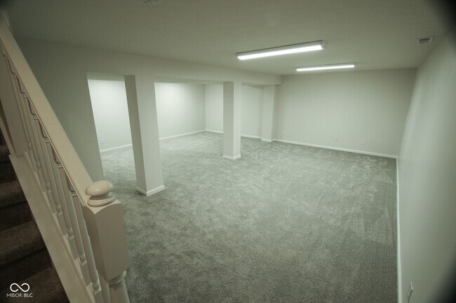 Building Photo - 10813 Putnam Pl