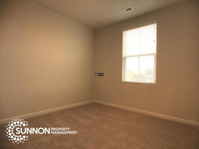 Building Photo - New Construction 3 BR & 1 Car Garage