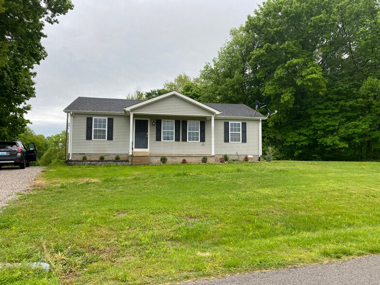 Primary Photo - 2137 Alvaton- Greenhill Rd