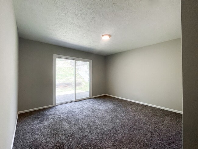 Building Photo - 709 54th St