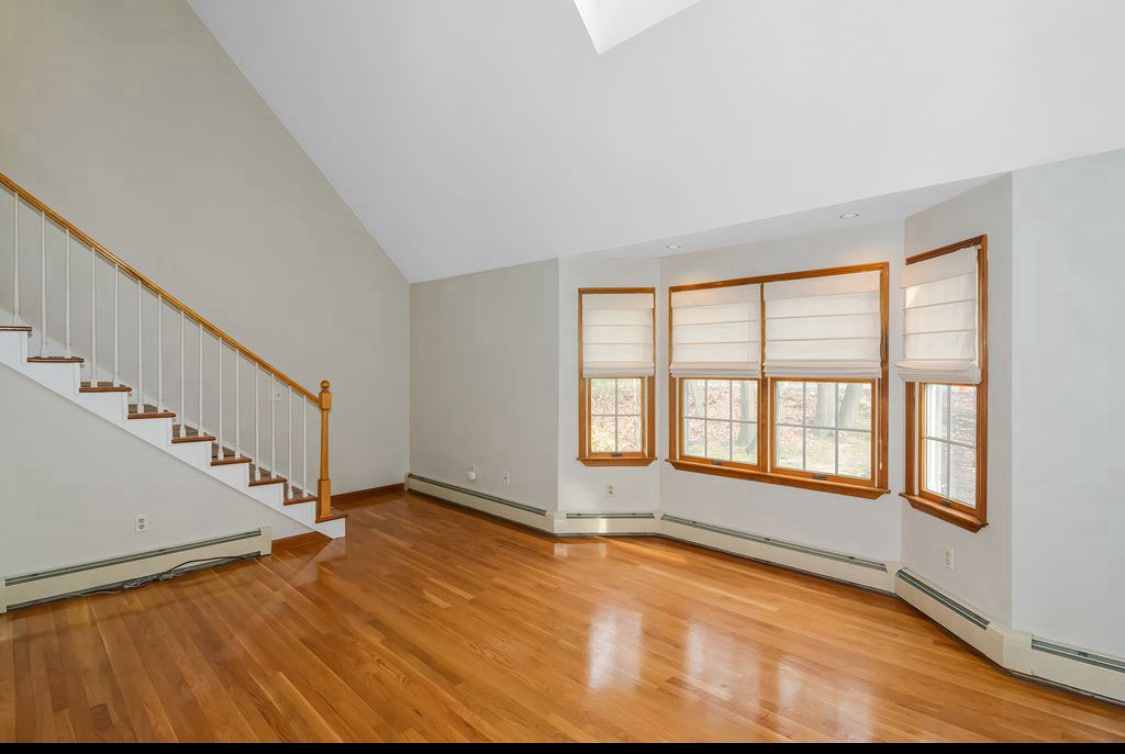 Building Photo - 474 Rochdale St